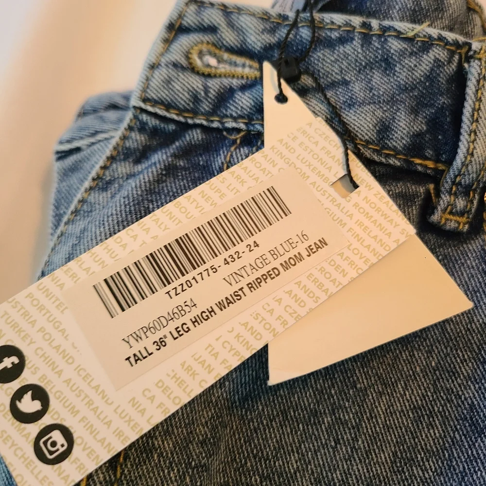 *SOLD* NEW Boohoo Blue Womens Plus 16 Tall Blue High Waist Mom Jeans Acid Ligh - Picture 12 of 12